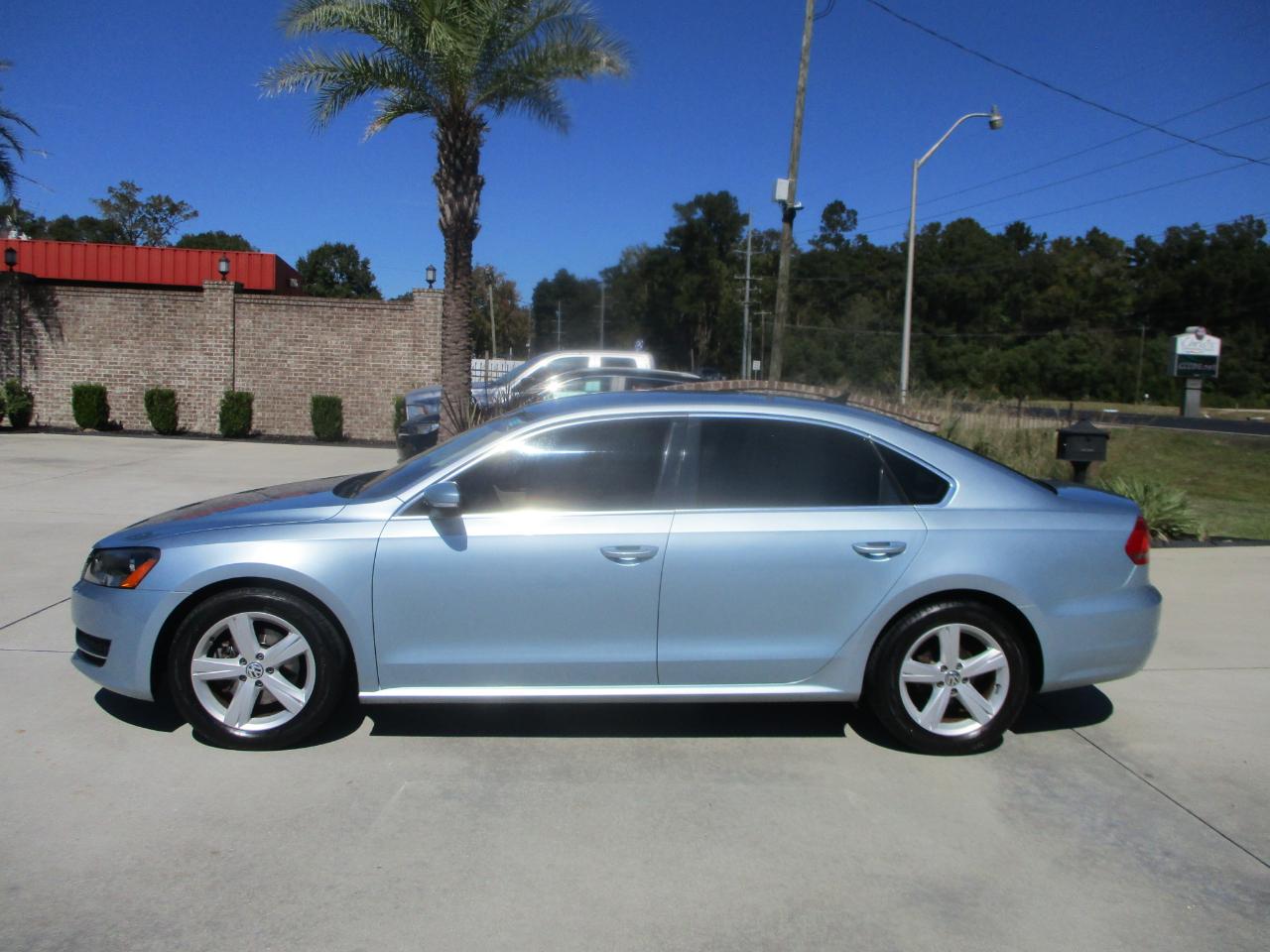 Volkswagen Passat 4dr Sdn 2.5L Auto SE PZEV 2013