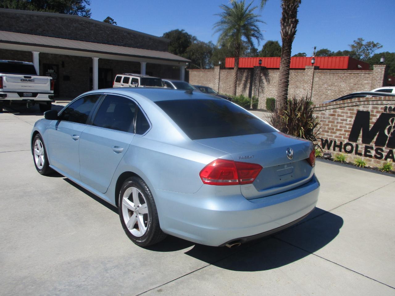 Volkswagen Passat 4dr Sdn 2.5L Auto SE PZEV 2013