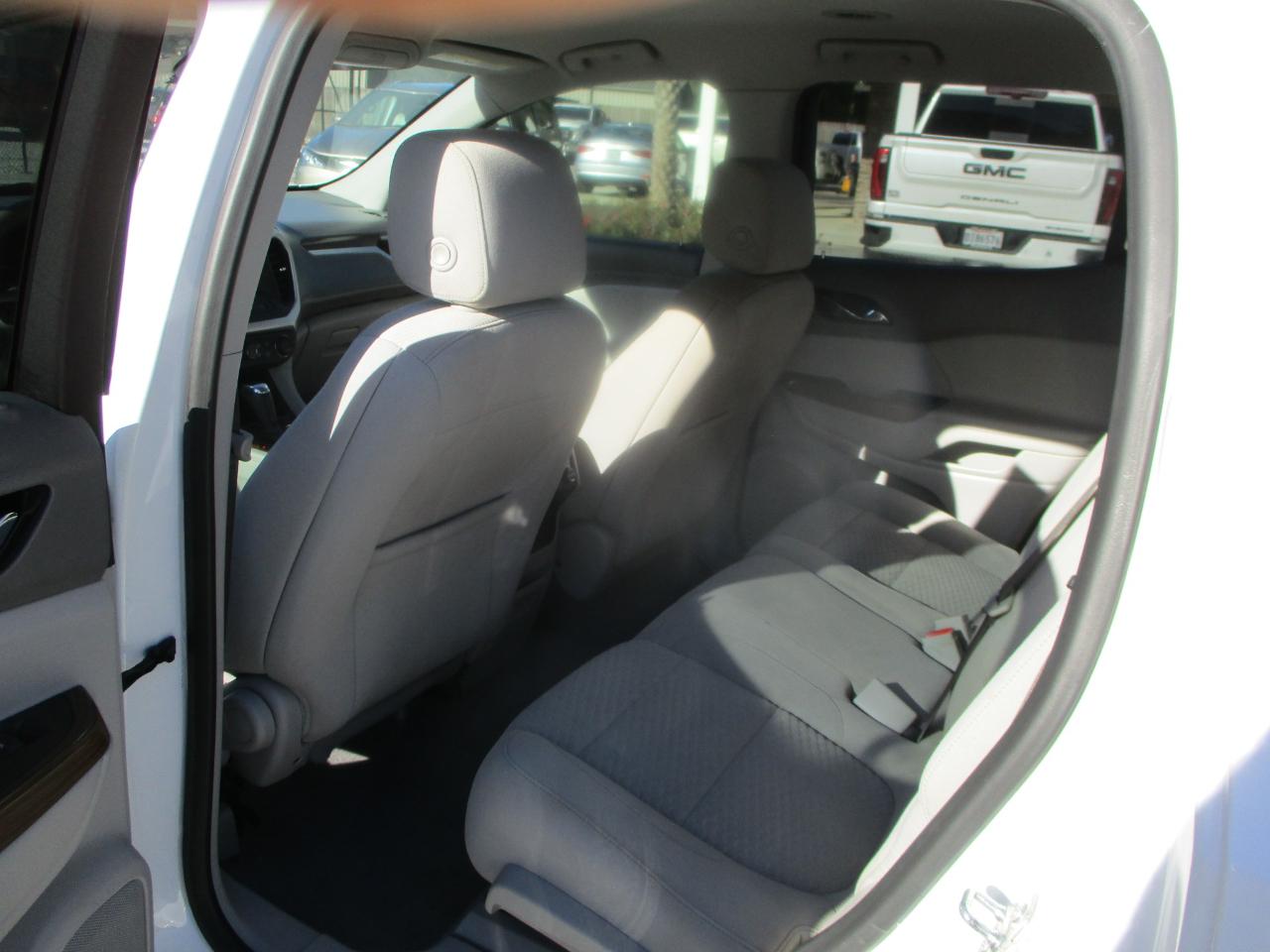 GMC Acadia FWD 4dr SLE w/SLE-1 2019