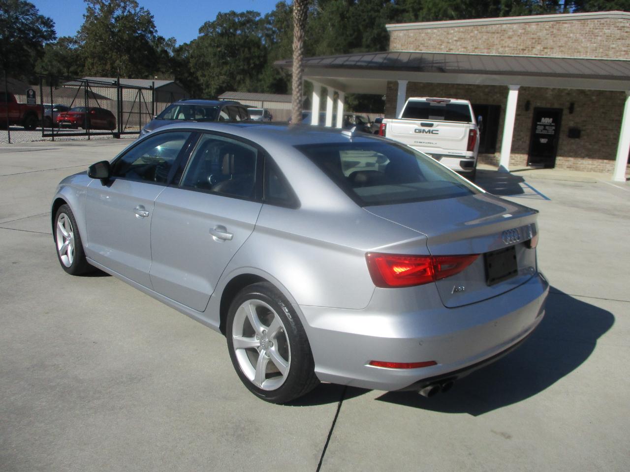 Audi A3 4dr Sdn FWD 1.8T Premium 2016