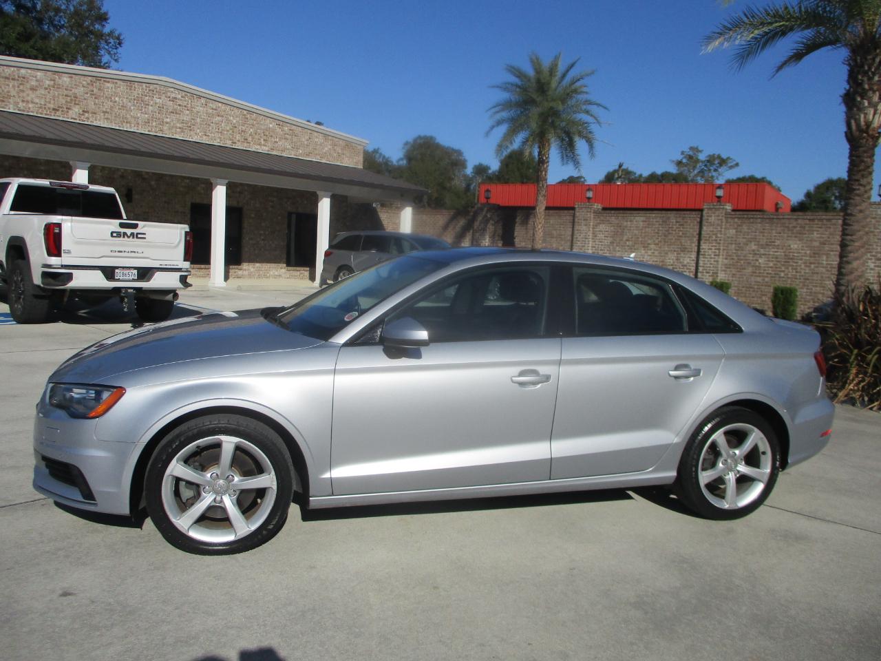 Audi A3 4dr Sdn FWD 1.8T Premium 2016