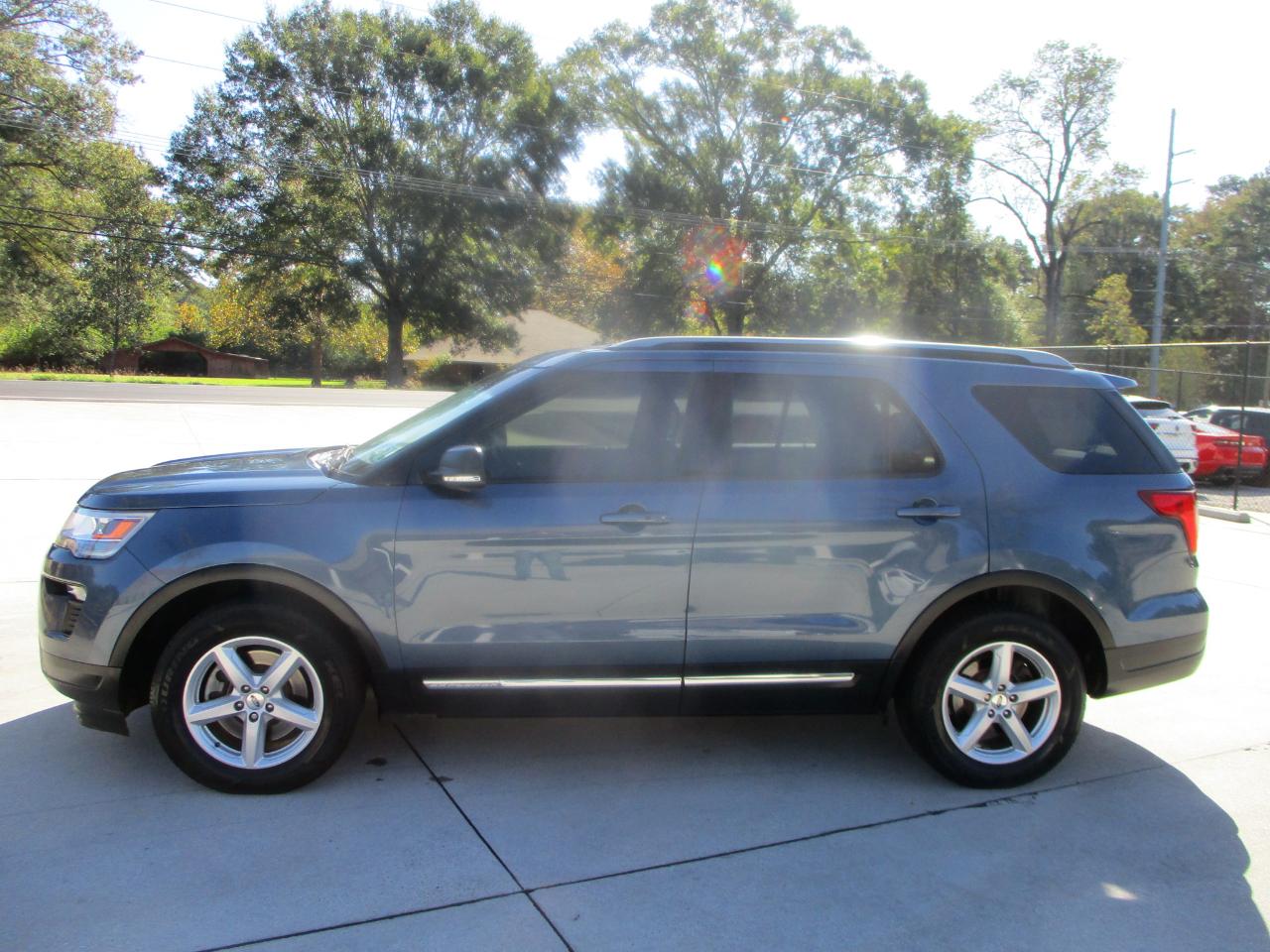 Ford Explorer XLT FWD 2019