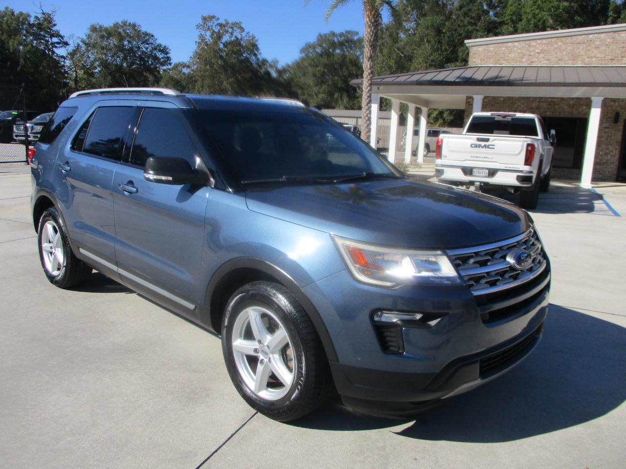Ford Explorer XLT FWD 2019