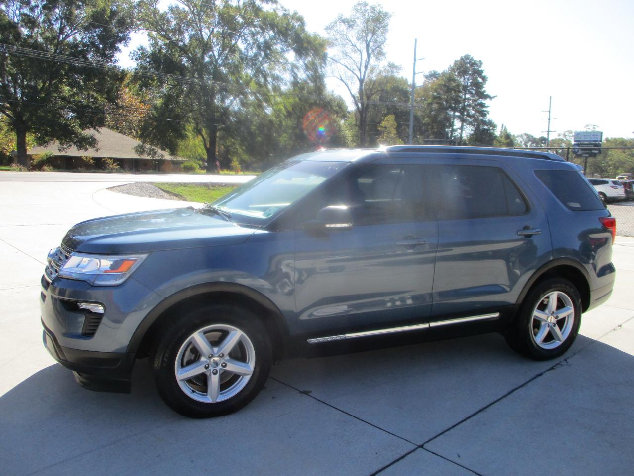 Ford Explorer XLT FWD 2019