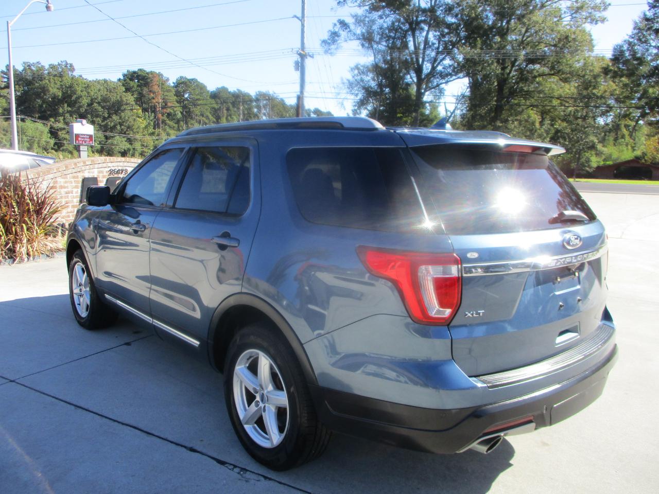 Ford Explorer XLT FWD 2019