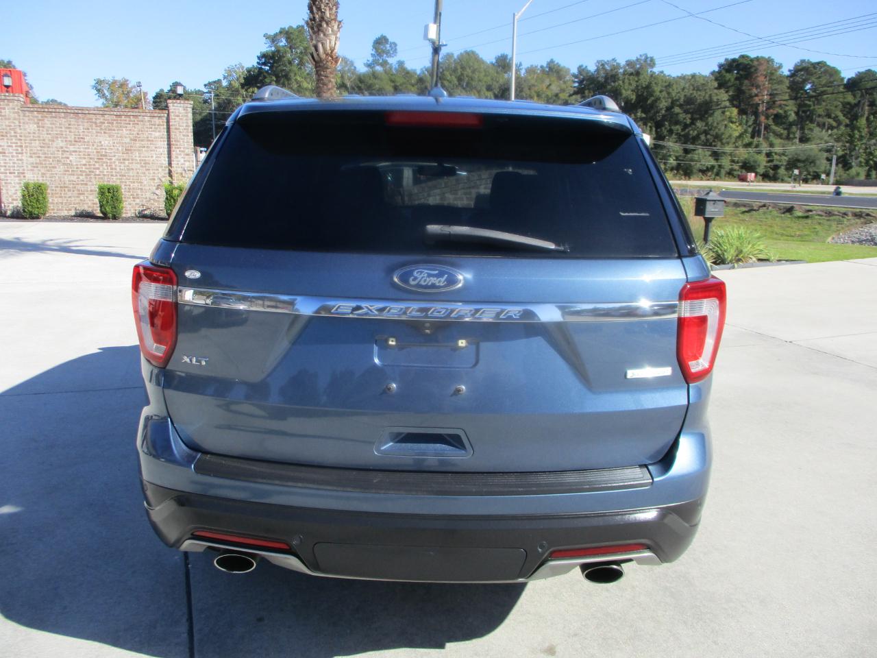 Ford Explorer XLT FWD 2019