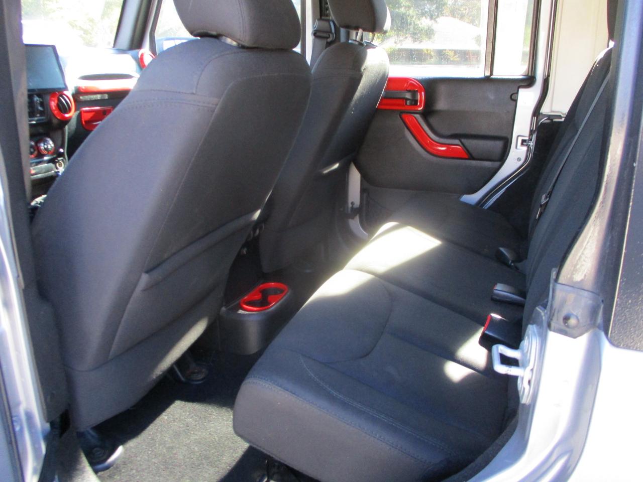 Jeep Wrangler Unlimited 4WD 4dr Sport 2015