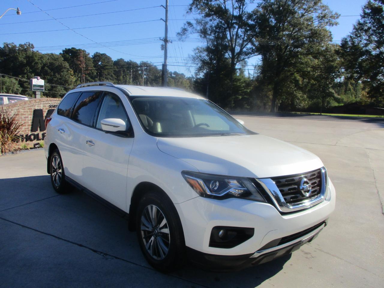 Nissan Pathfinder FWD SL 2019