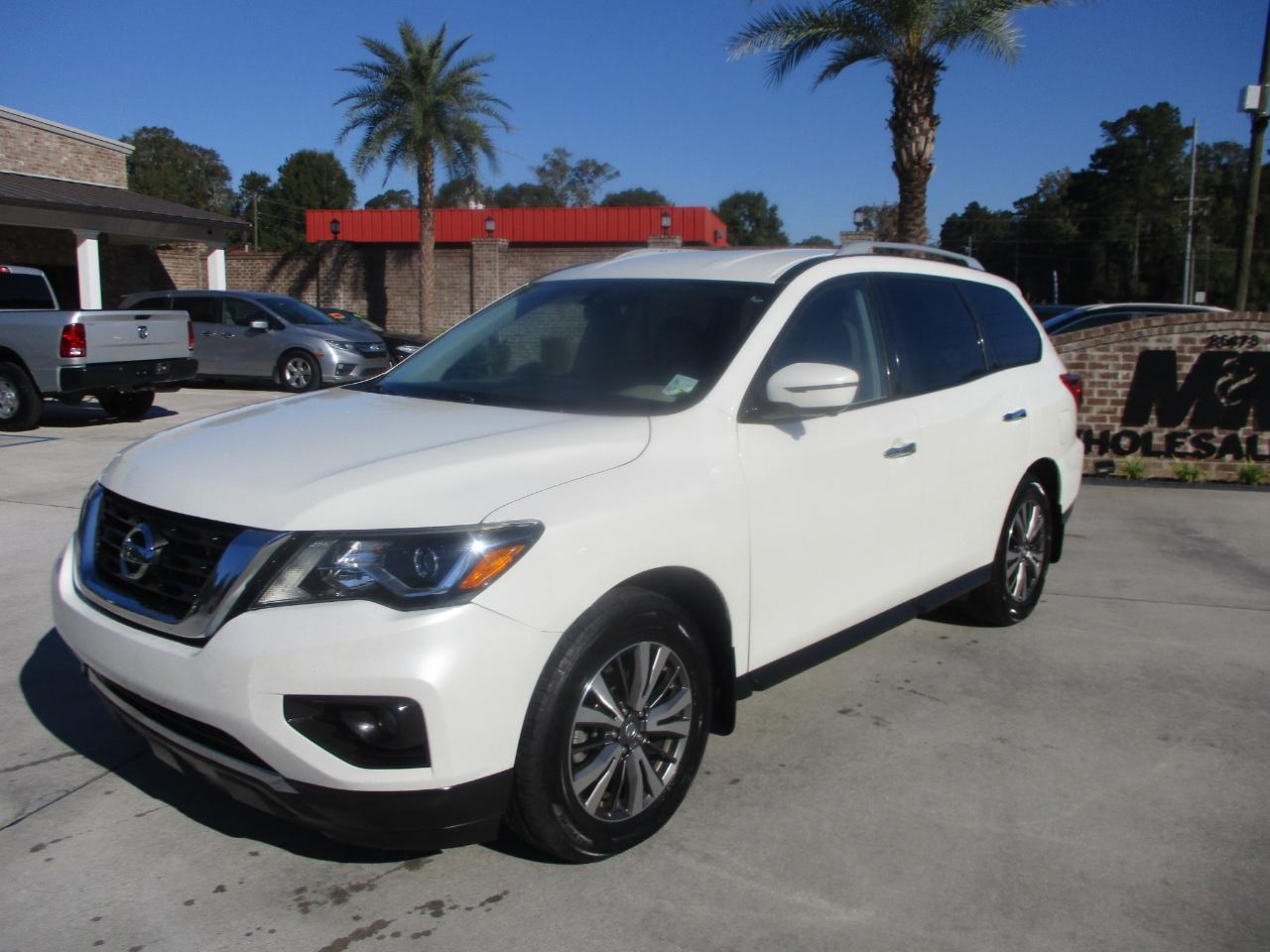 Nissan Pathfinder FWD SL 2019