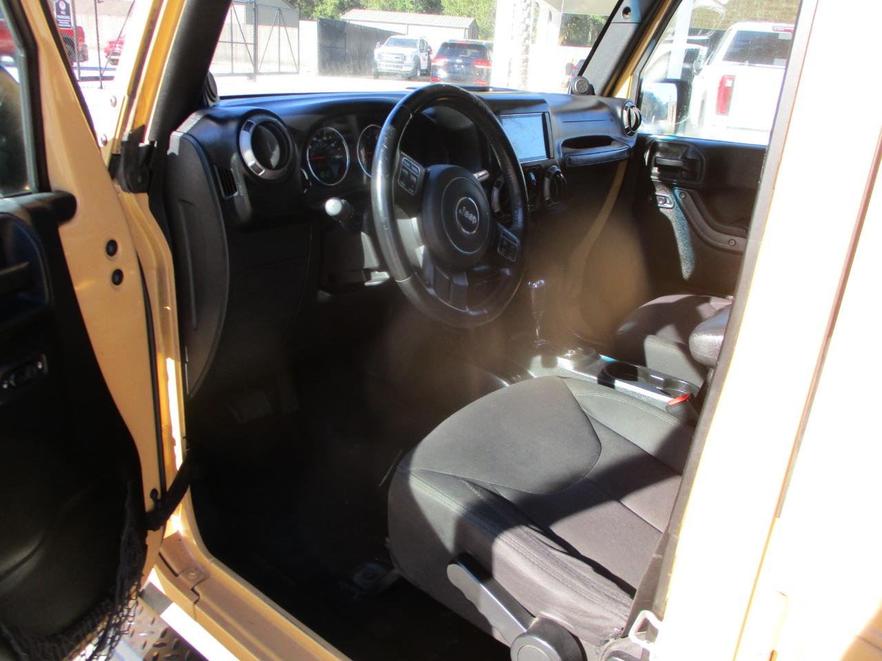 Jeep Wrangler Unlimited 4WD 4dr Sport 2013
