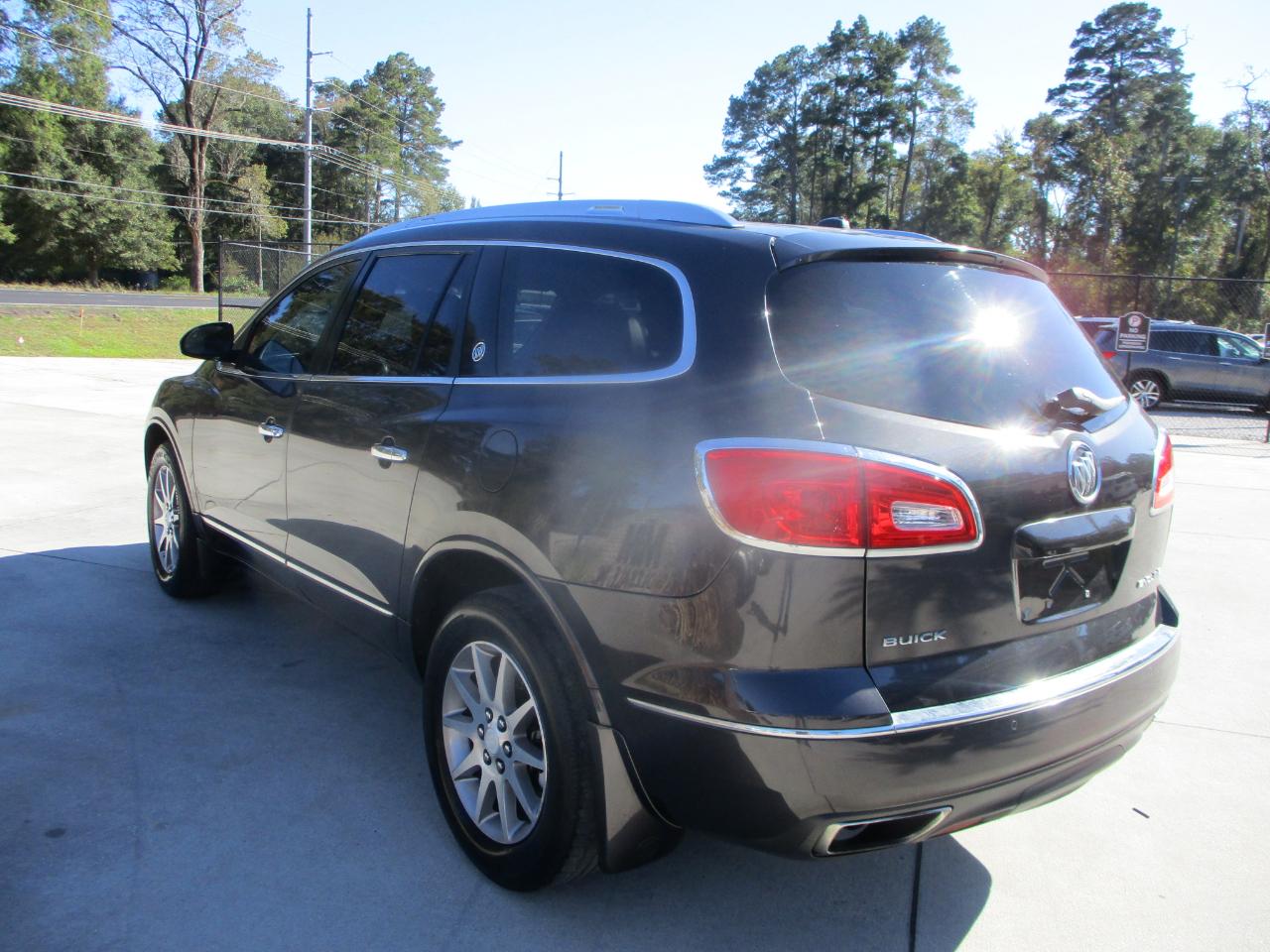 Buick Enclave FWD 4dr Leather 2015