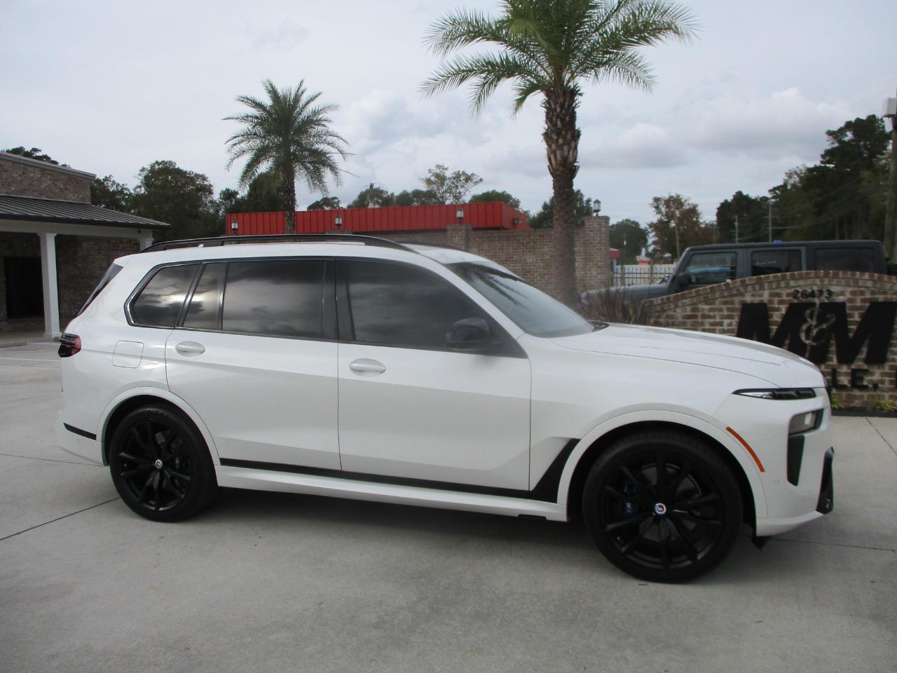 BMW X7 M60i 2023