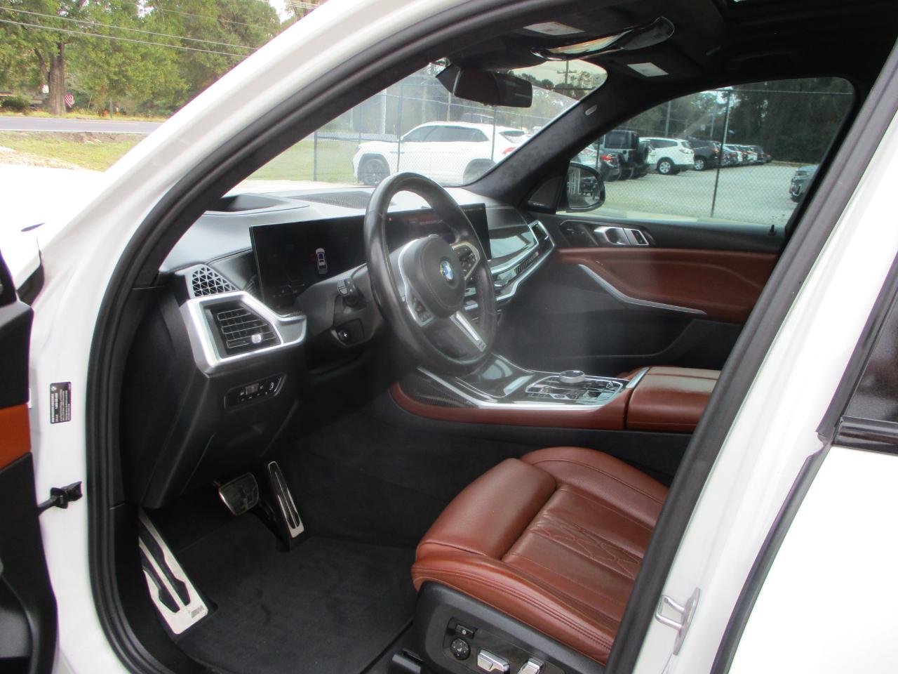 BMW X7 M60i 2023