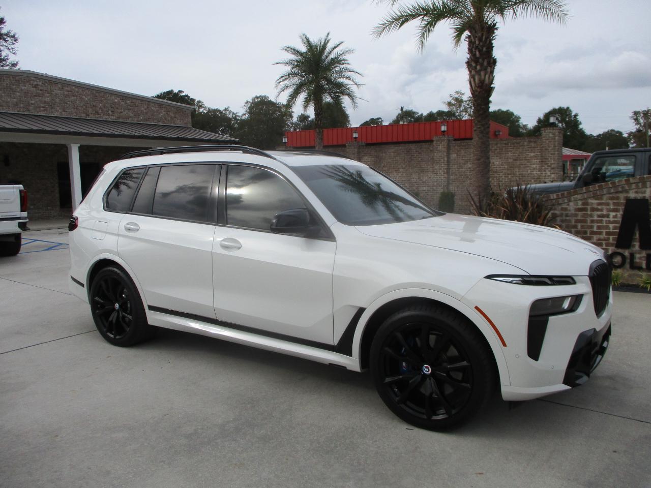 BMW X7 M60i 2023
