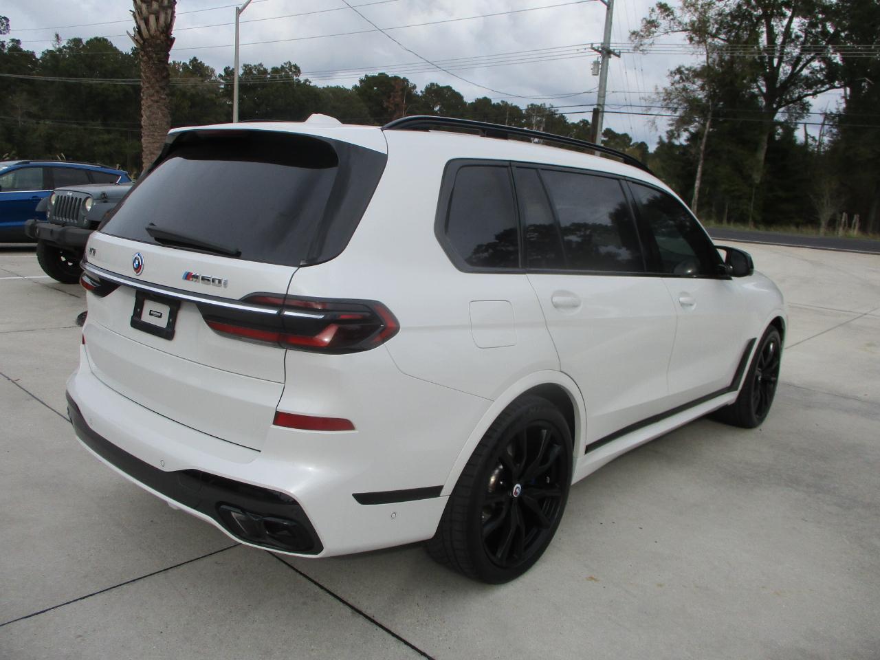 BMW X7 M60i 2023