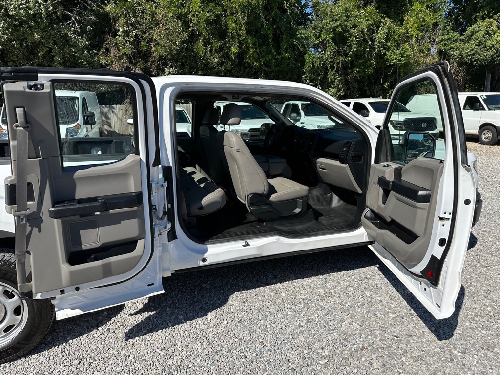 Ford F-150 XL SuperCab 8-ft. 2WD 2019 Ford F-150 XL SuperCab 8-ft. 2WD 2019