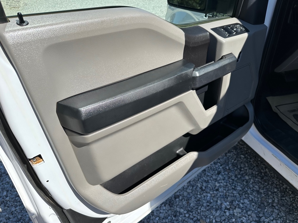 Ford F-150 XL SuperCab 8-ft. 2WD 2019 Ford F-150 XL SuperCab 8-ft. 2WD 2019