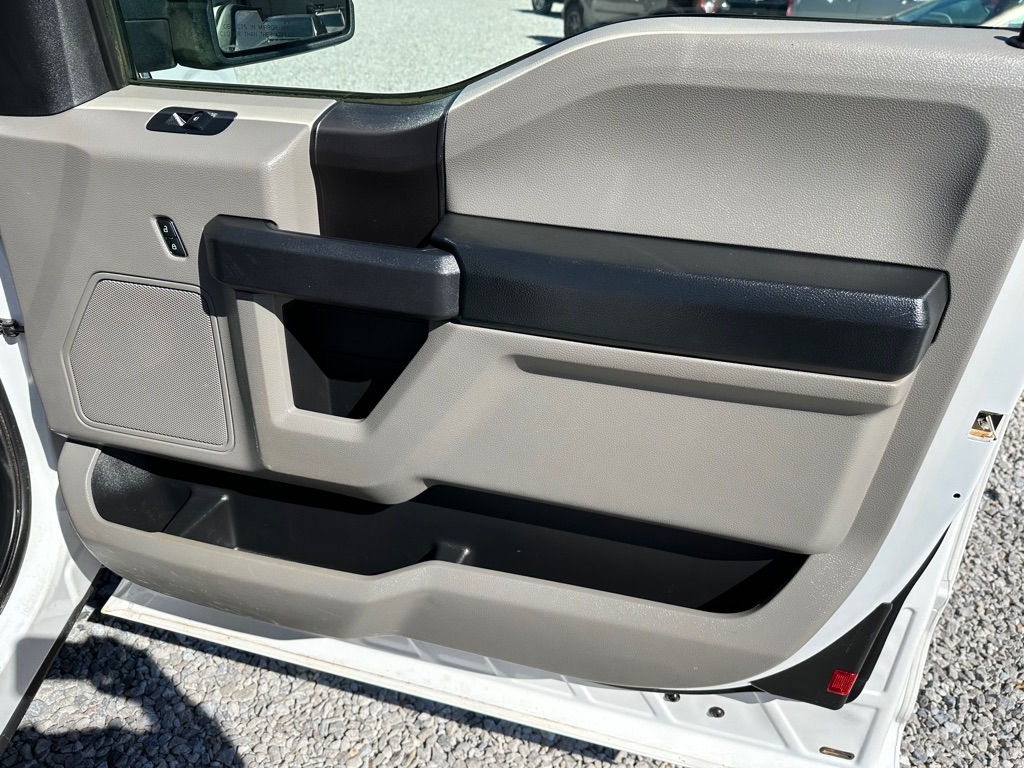 Ford F-150 XL SuperCab 8-ft. 2WD 2019 Ford F-150 XL SuperCab 8-ft. 2WD 2019