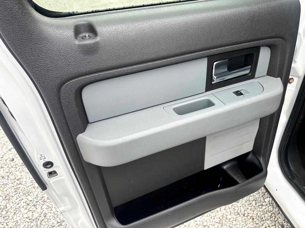 Ford F-150 XLT SuperCrew 5.5-ft. Bed 2WD 2013 Ford F-150 XLT SuperCrew 5.5-ft. Bed 2WD 2013