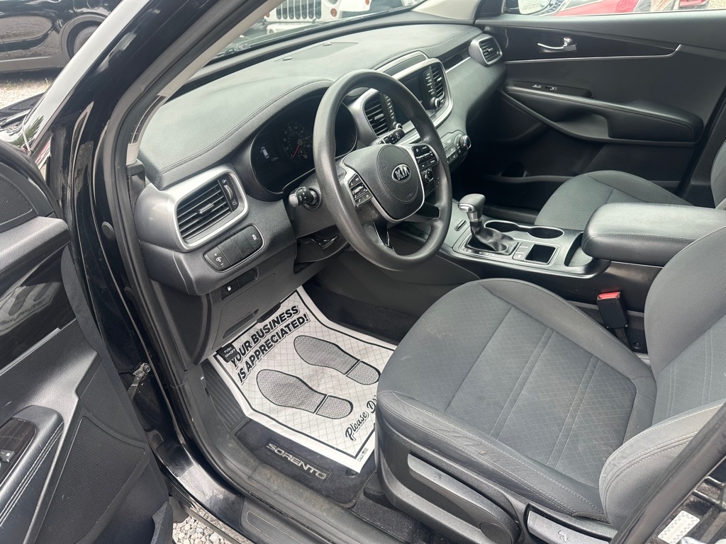 Kia Sorento LX 2WD 2019 Kia Sorento LX 2WD 2019