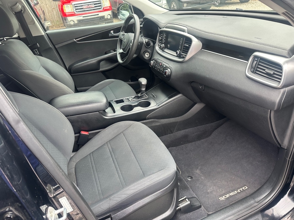 Kia Sorento LX 2WD 2019 Kia Sorento LX 2WD 2019