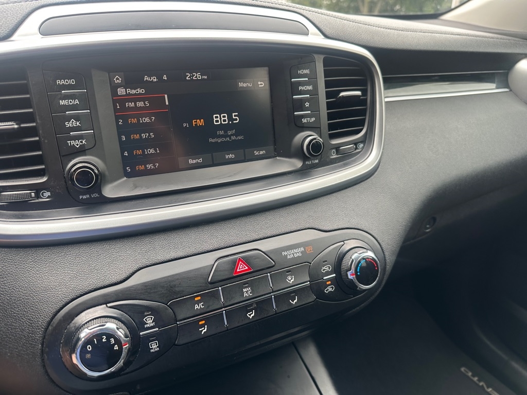 Kia Sorento LX 2WD 2019 Kia Sorento LX 2WD 2019