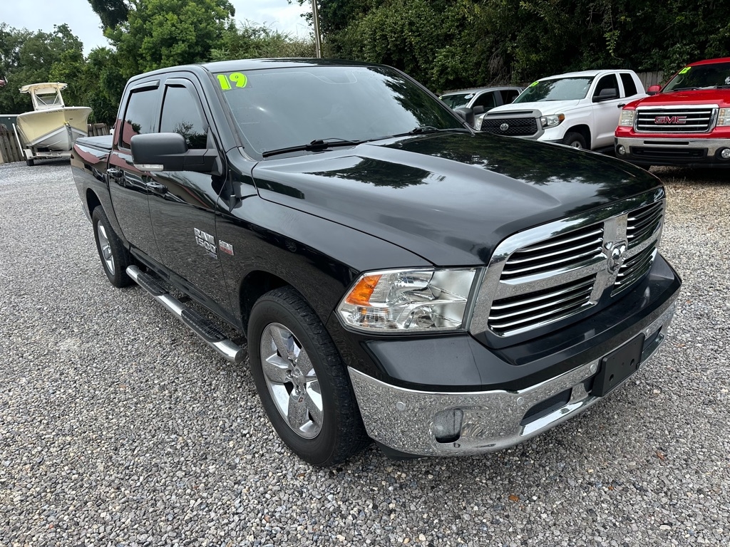 2019 Ram Ram Pickup 1500 Classic Tradesman Crew Cab SWB 2WD