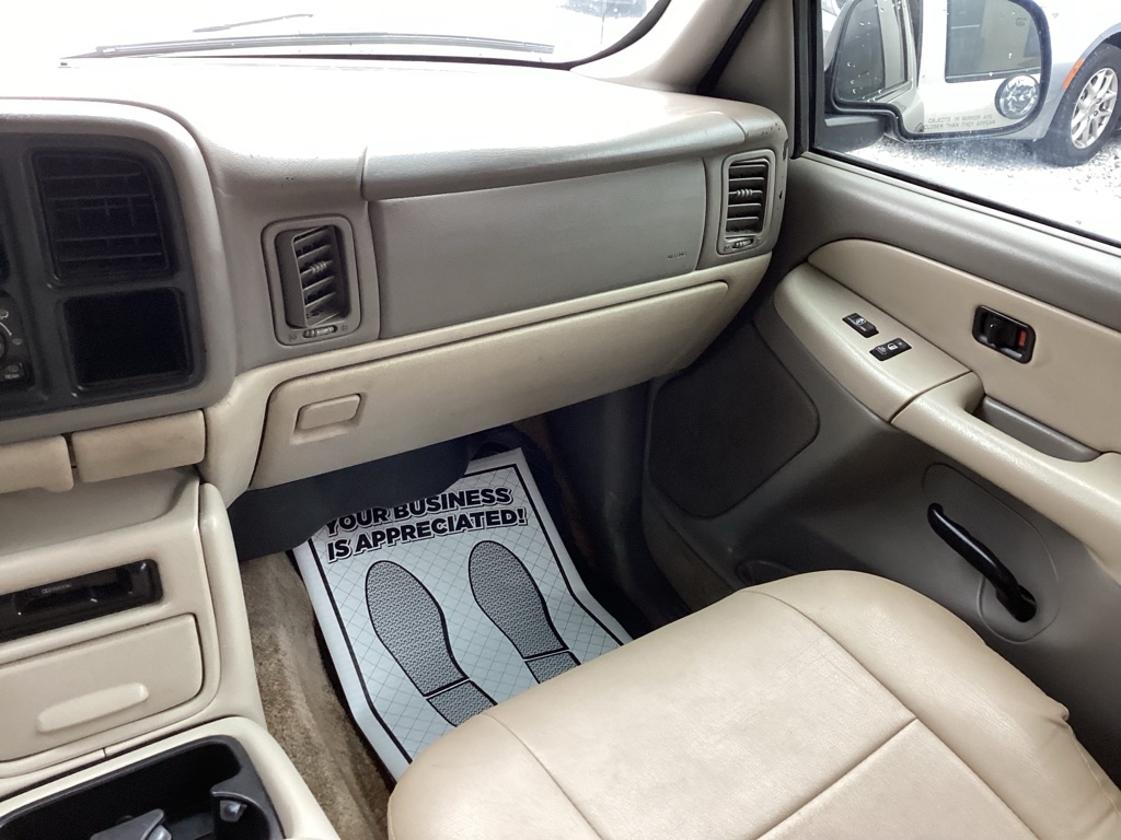 Chevrolet Tahoe 2WD 2002 Chevrolet Tahoe 2WD 2002