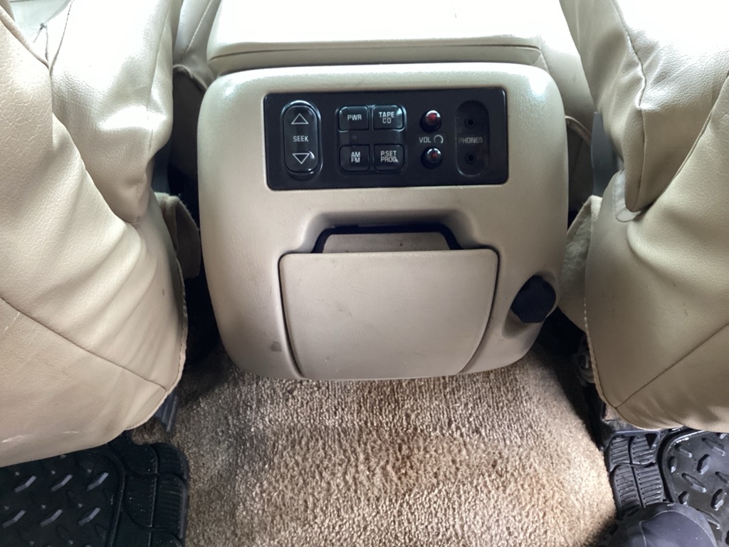 Chevrolet Tahoe 2WD 2002 Chevrolet Tahoe 2WD 2002