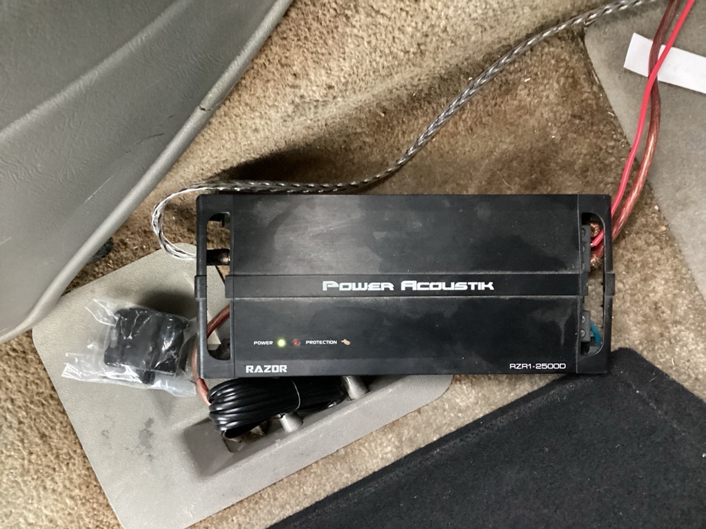 Chevrolet Tahoe 2WD 2002 Chevrolet Tahoe 2WD 2002