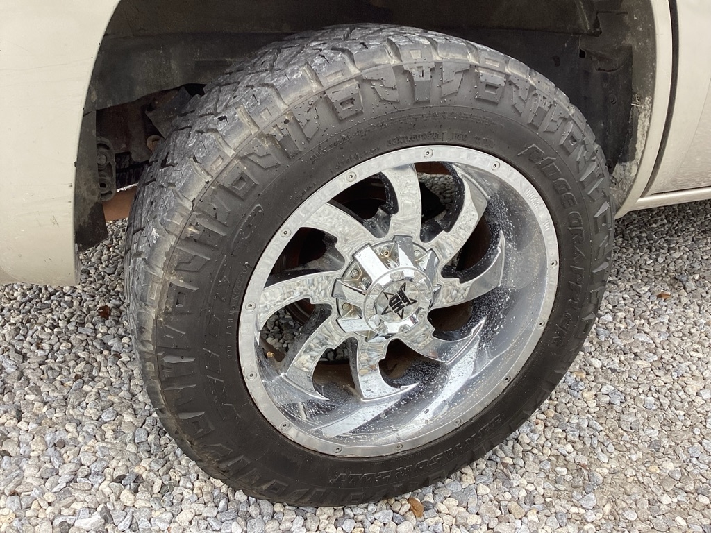 Chevrolet Tahoe 2WD 2002 Chevrolet Tahoe 2WD 2002