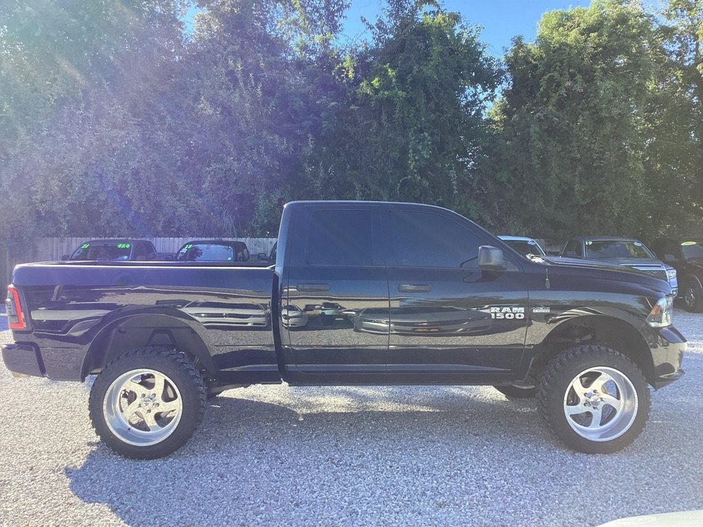 RAM 1500 Tradesman Quad Cab 4WD 2015 RAM 1500 Tradesman Quad Cab 4WD 2015