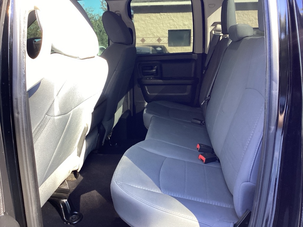 RAM 1500 Tradesman Quad Cab 4WD 2015 RAM 1500 Tradesman Quad Cab 4WD 2015