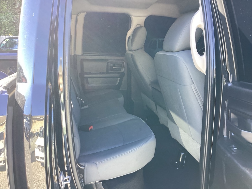 RAM 1500 Tradesman Quad Cab 4WD 2015 RAM 1500 Tradesman Quad Cab 4WD 2015