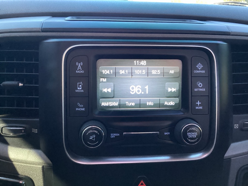 RAM 1500 Tradesman Quad Cab 4WD 2015 RAM 1500 Tradesman Quad Cab 4WD 2015