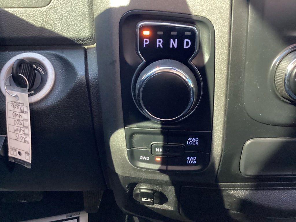 RAM 1500 Tradesman Quad Cab 4WD 2015 RAM 1500 Tradesman Quad Cab 4WD 2015