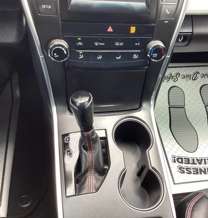 Toyota Camry LE 2017