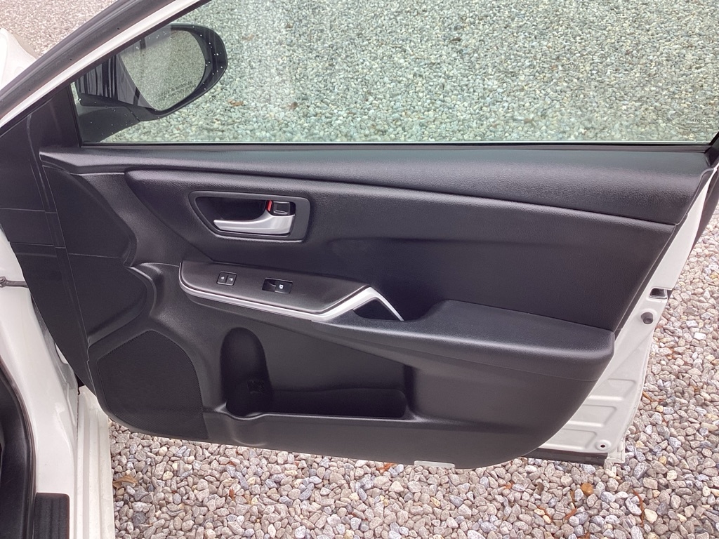 Toyota Camry LE 2017