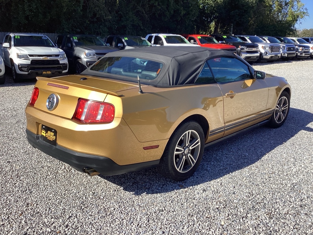 Ford Mustang V6 Convertible 2010