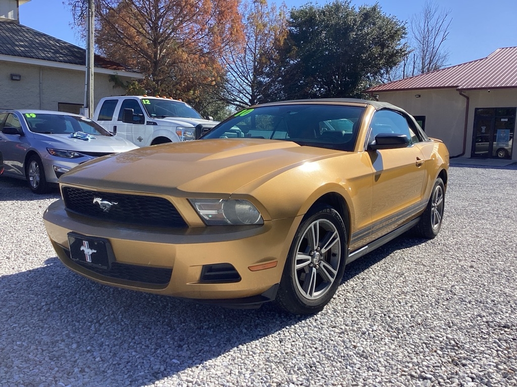 Ford Mustang V6 Convertible 2010