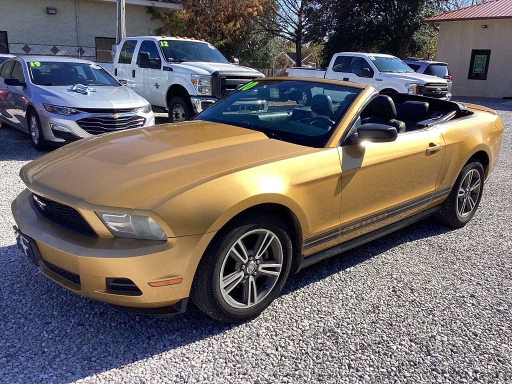 Ford Mustang V6 Convertible 2010