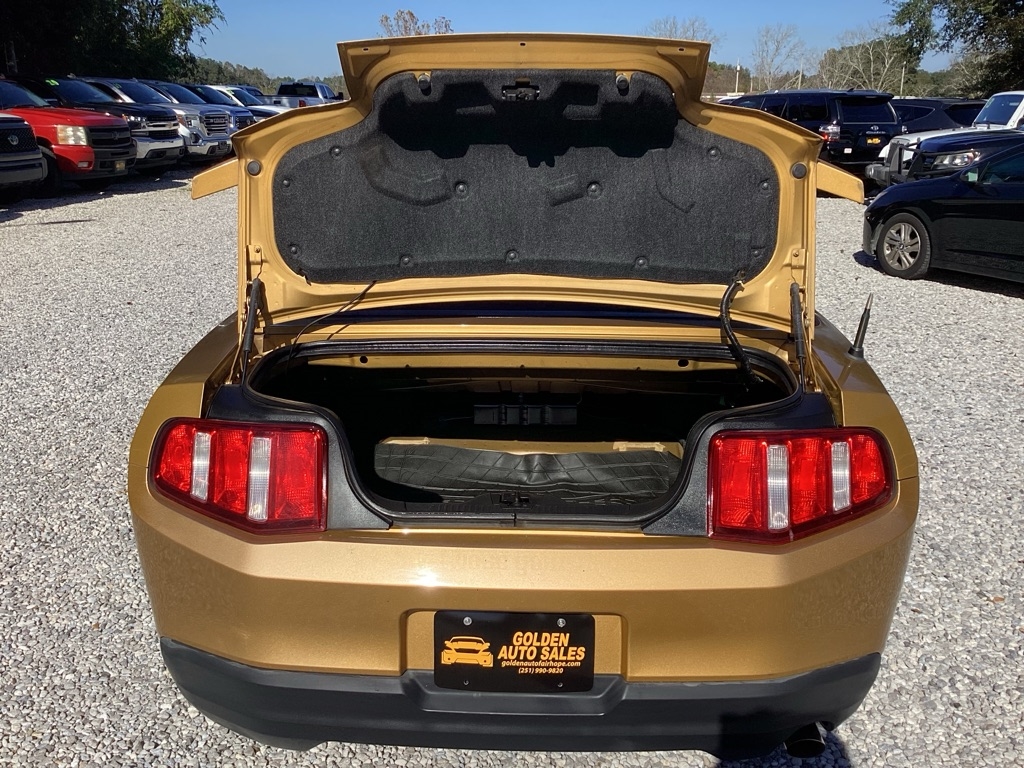 Ford Mustang V6 Convertible 2010