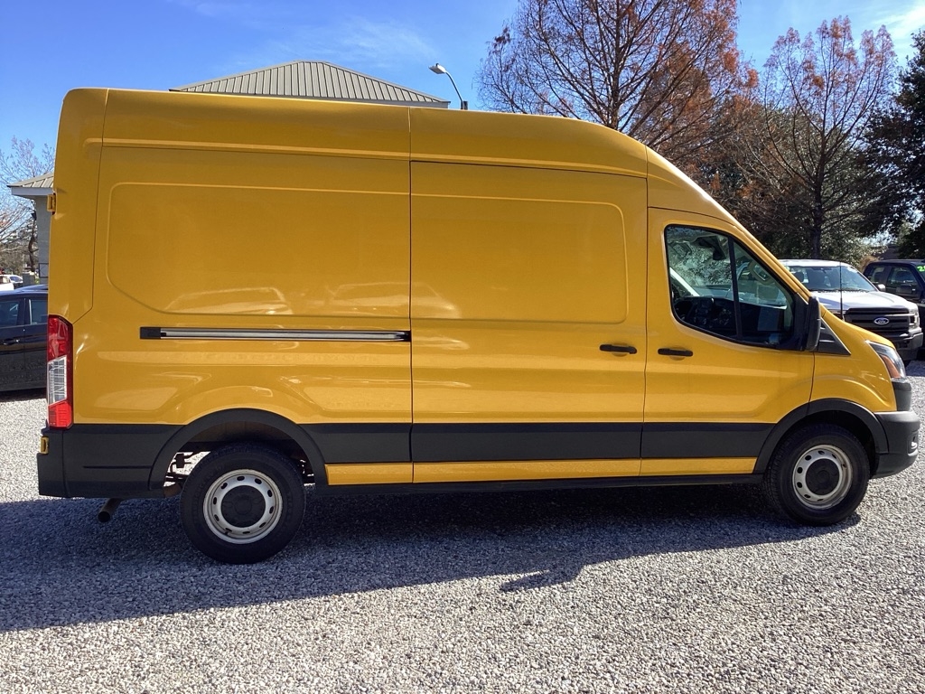 Ford Transit 250 Van Low Roof w/Sliding Pass. 130-in. WB 2021
