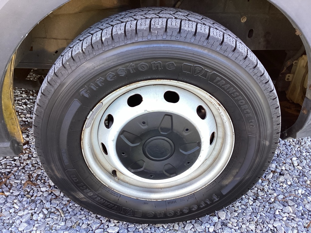 Ford Transit 250 Van Low Roof w/Sliding Pass. 130-in. WB 2021