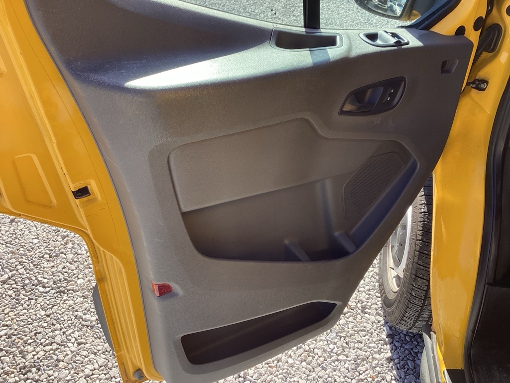 Ford Transit 250 Van Low Roof w/Sliding Pass. 130-in. WB 2021