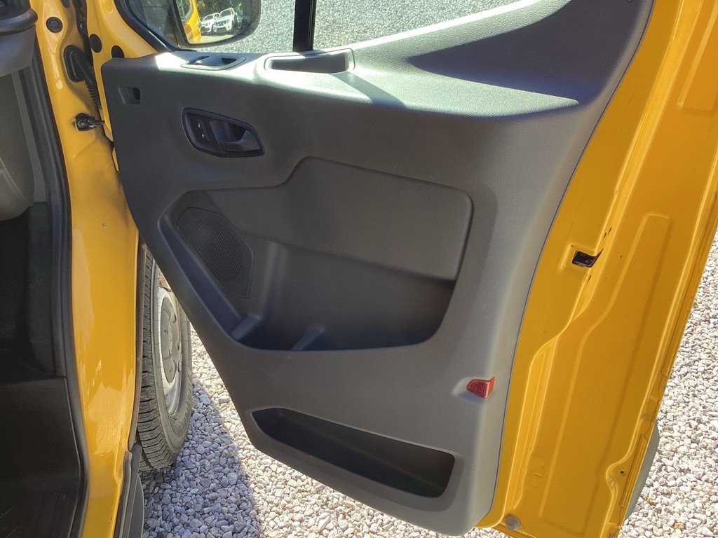 Ford Transit 250 Van Low Roof w/Sliding Pass. 130-in. WB 2021