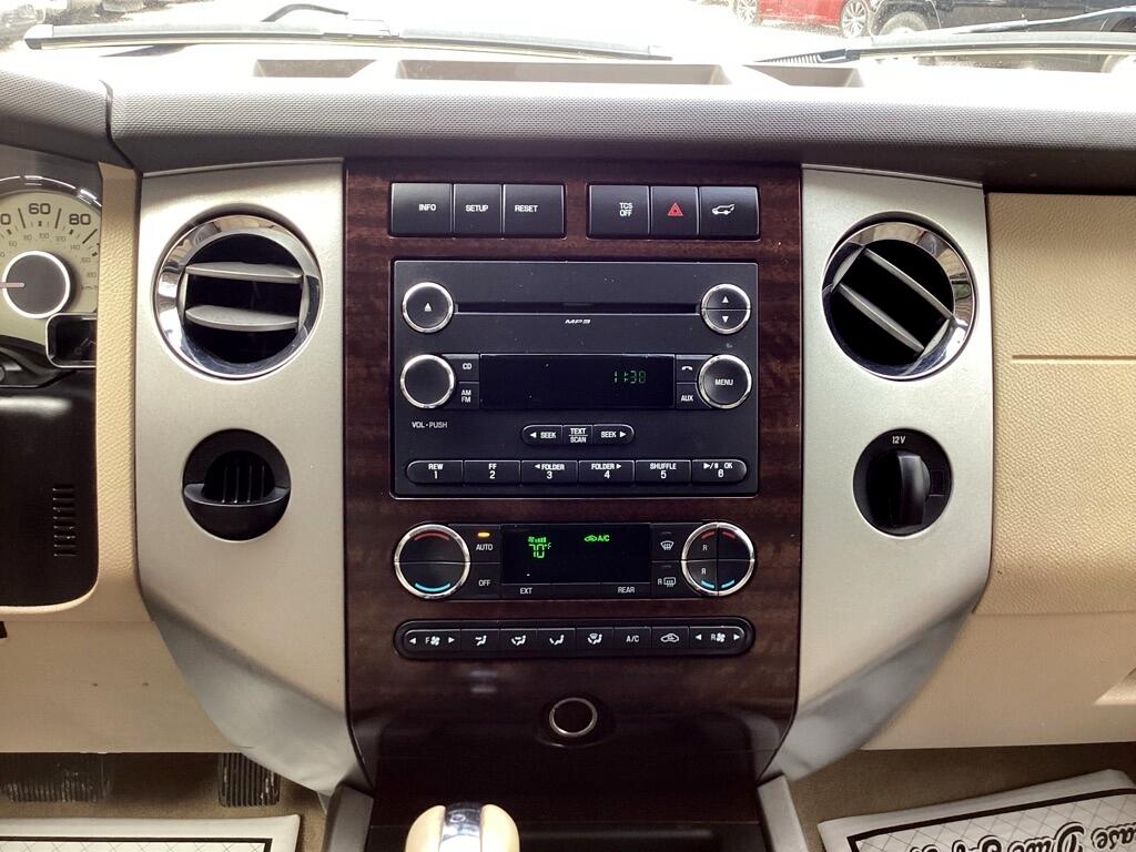 Ford Expedition EL XLT 2WD 2012