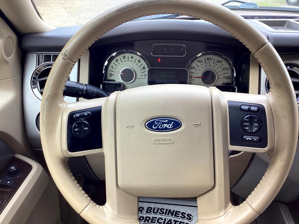 Ford Expedition EL XLT 2WD 2012