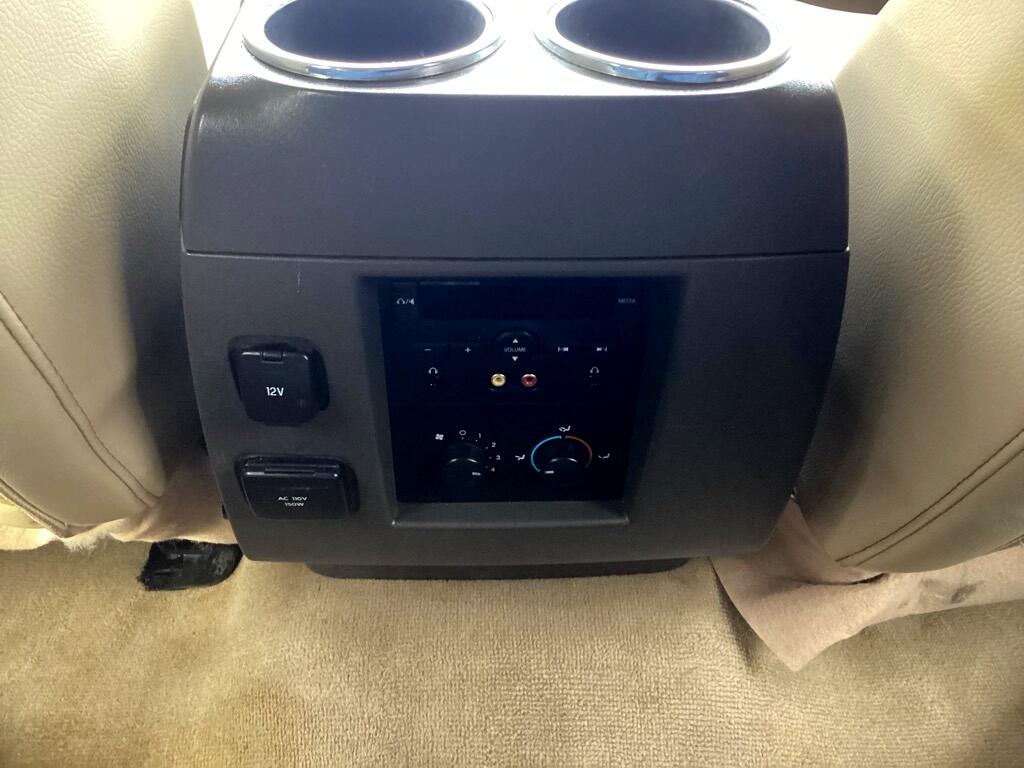 Ford Expedition EL XLT 2WD 2012