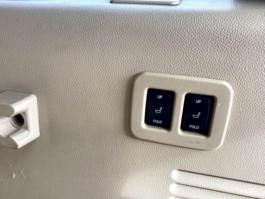 Ford Expedition EL XLT 2WD 2012